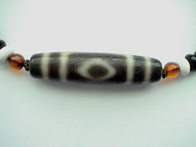 three-buddha-eyed-dzi-bead-